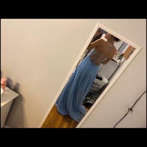 Prom dress - Picture 3 of 5